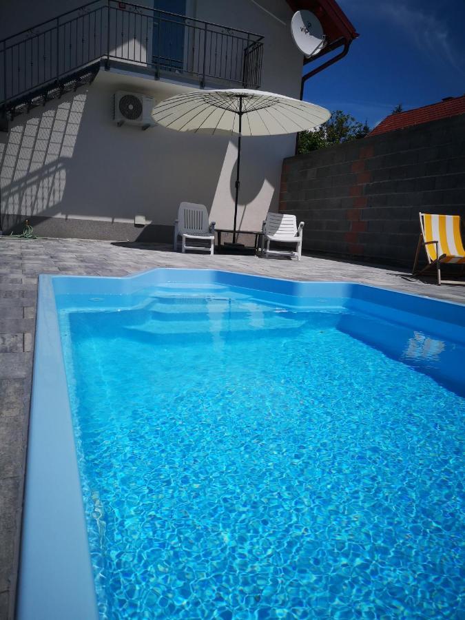 Bed and Breakfast Yosefsfeld Kutjevo Exterior foto